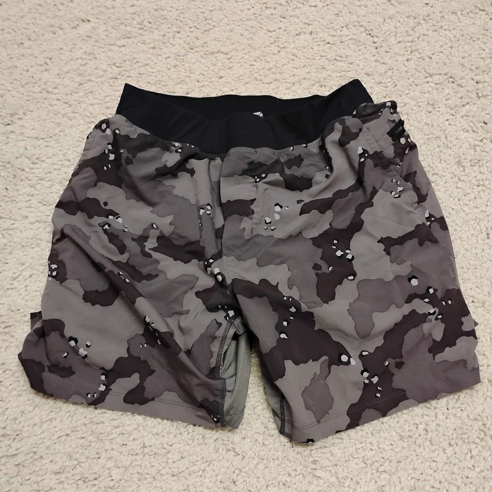 Fabletics Shorts Mens Large Camo Fundamental Gym Lined Run Workout Chip Military